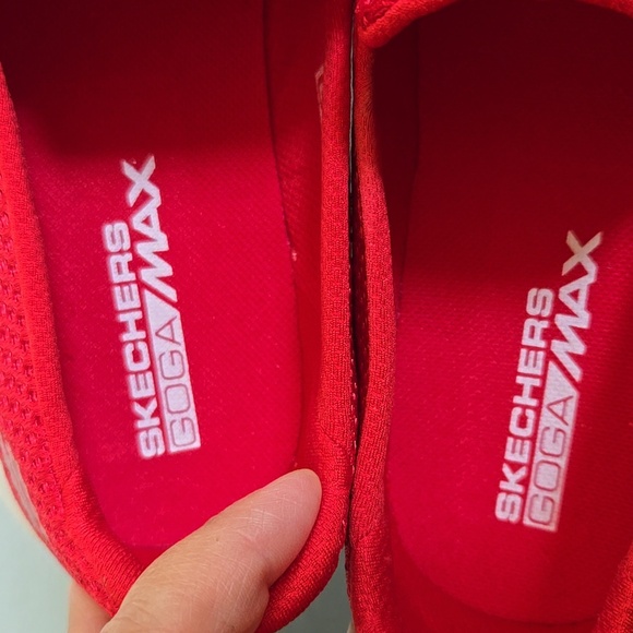 NWT Skechers Red Go Walk Slip On Shoes Size 7.5 - Picture 7 of 9